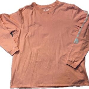 Like new Carhartt Salmon color long sleeve top